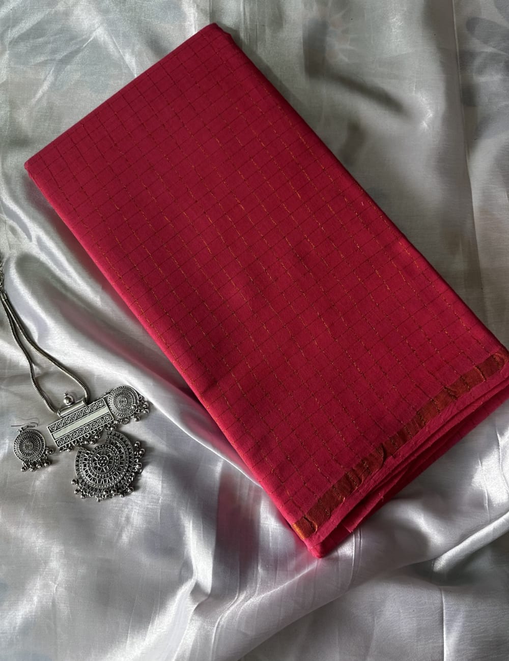 Elegant Pink Checked Soft Silk Saree with Subtle Golden Border