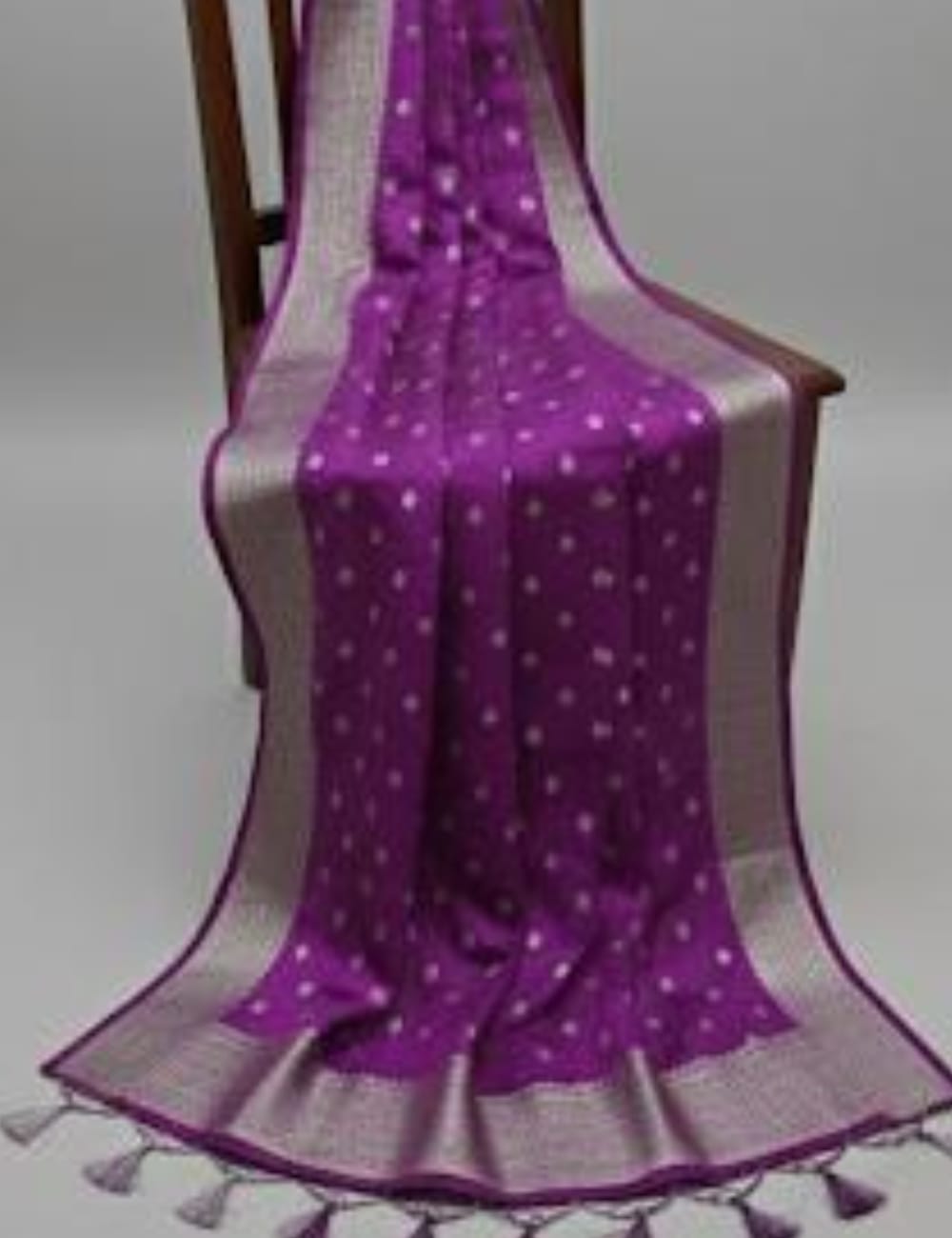 DEEP GRAPE PURPLE SILK SAREE WITH GOLD ZARI BUTTAS ✨