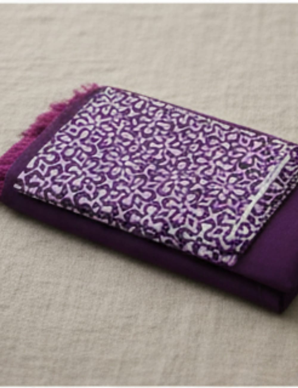 Premium Linen Cotton Saree with Abstract Printed Pallu – Royal Purple Elegance