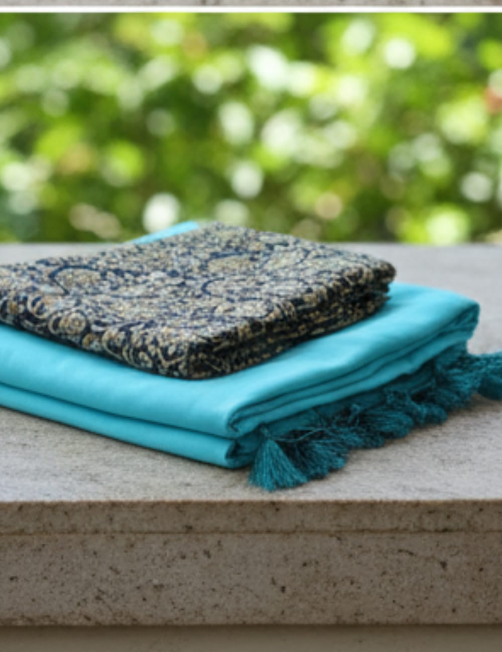 Premium Linen Cotton Saree with Floral Printed Pallu – Turquoise Elegance