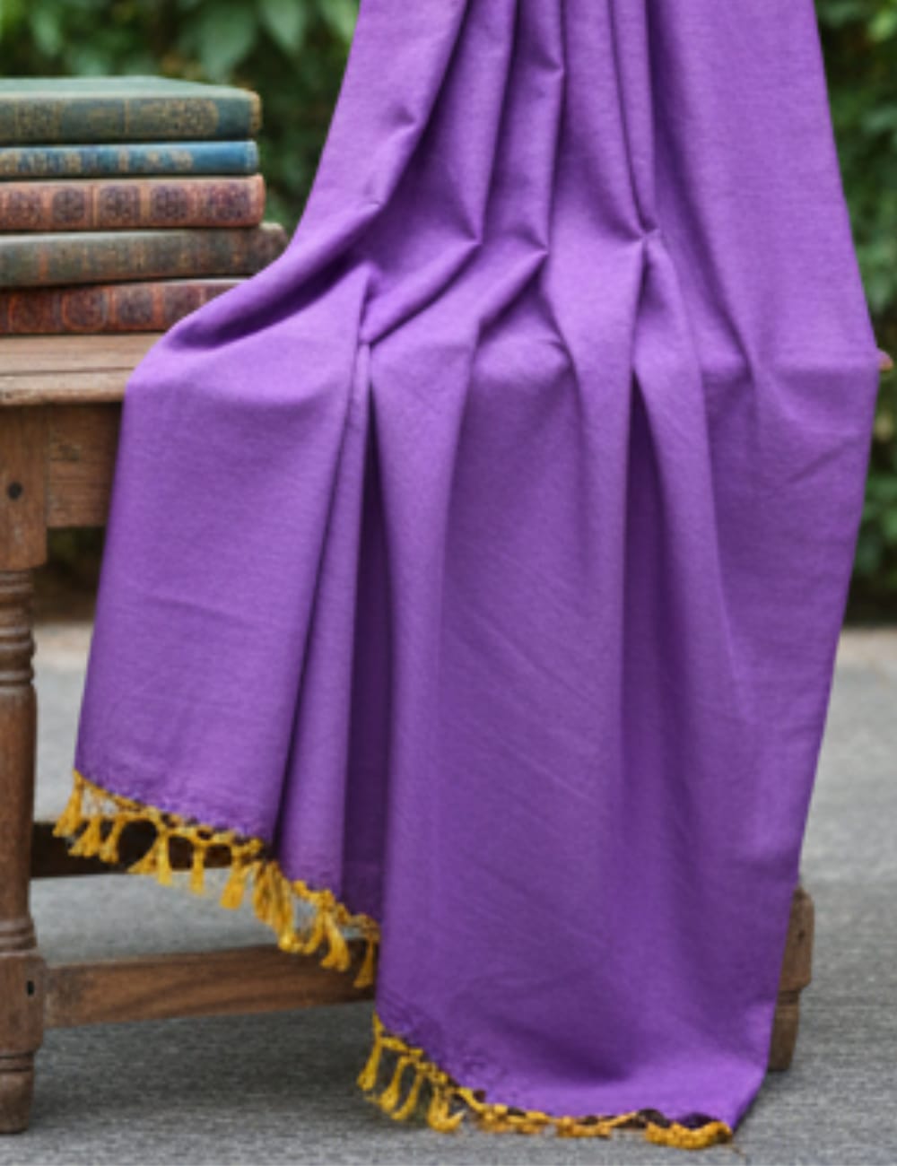 Premium Linen Cotton Saree with Golden Motif Pallu – Royal Purple Elegance